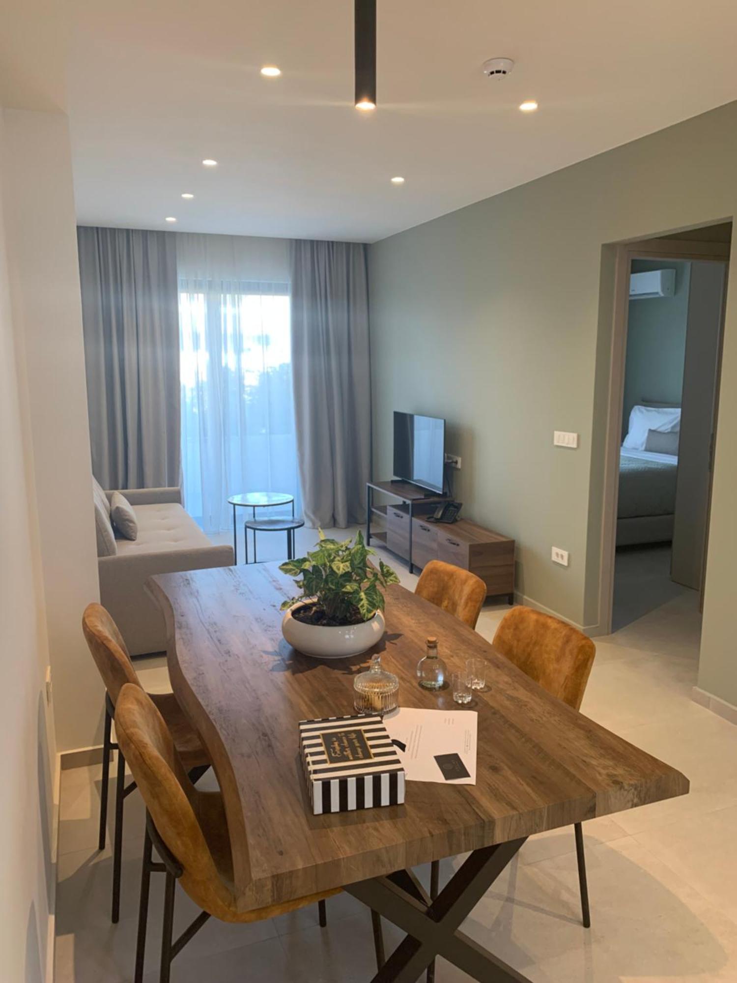 Celine Luxury Apartments & Suites Ágios Nikólaos 외부 사진